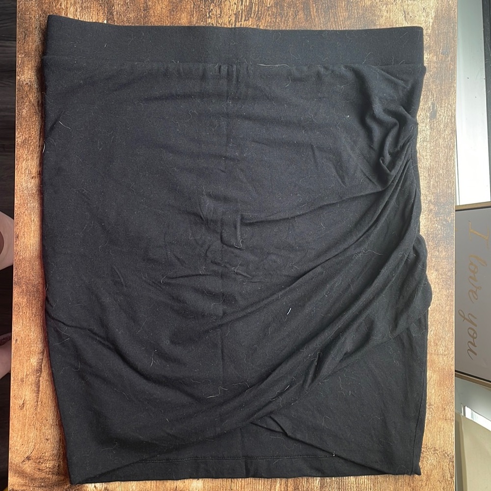 Black Express Skirt